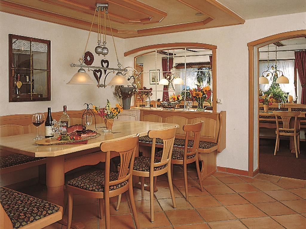 Gasthof Restaurant Buergerstueble Sankt Peter Εξωτερικό φωτογραφία